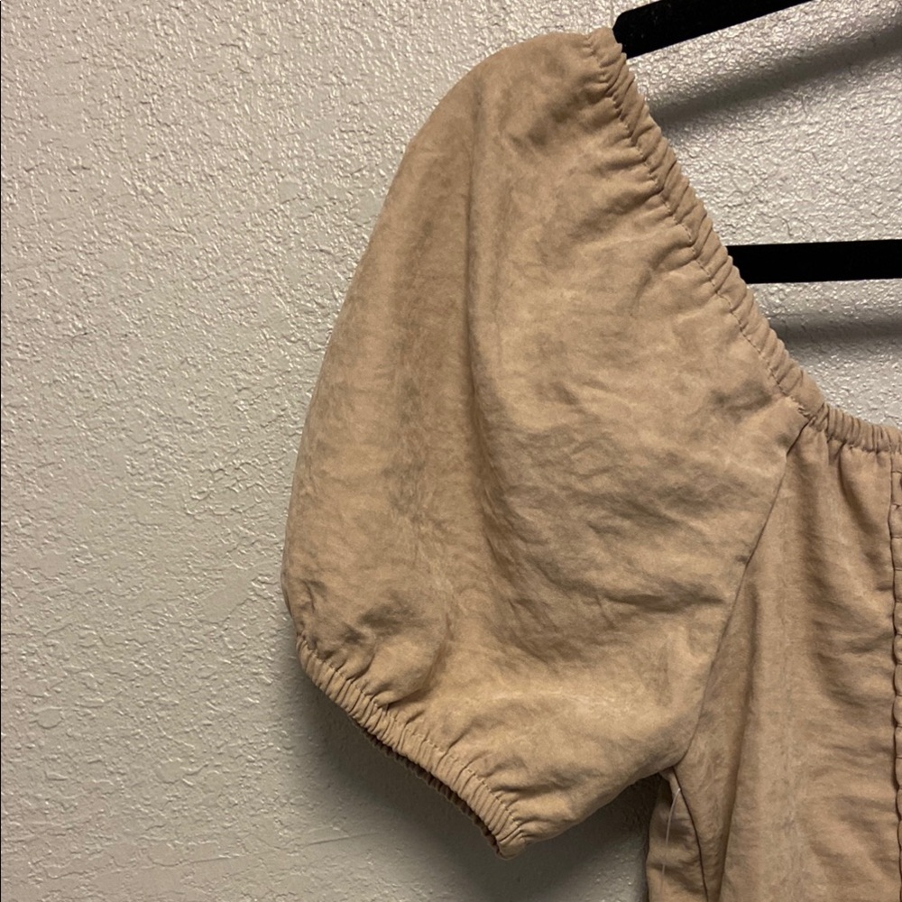 KIRIOUS LOS ANGELES Tan Smocked Puff Sleeve Peasant Cottagecore Crop Blouse 3474 - Picture 7 of 10